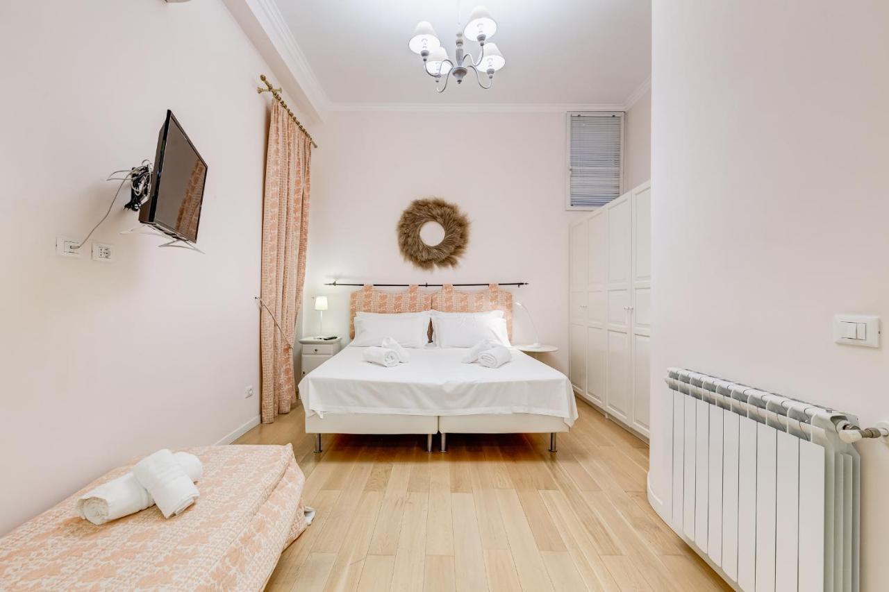 Trevi Fountain Modern Apartment Рим Экстерьер фото